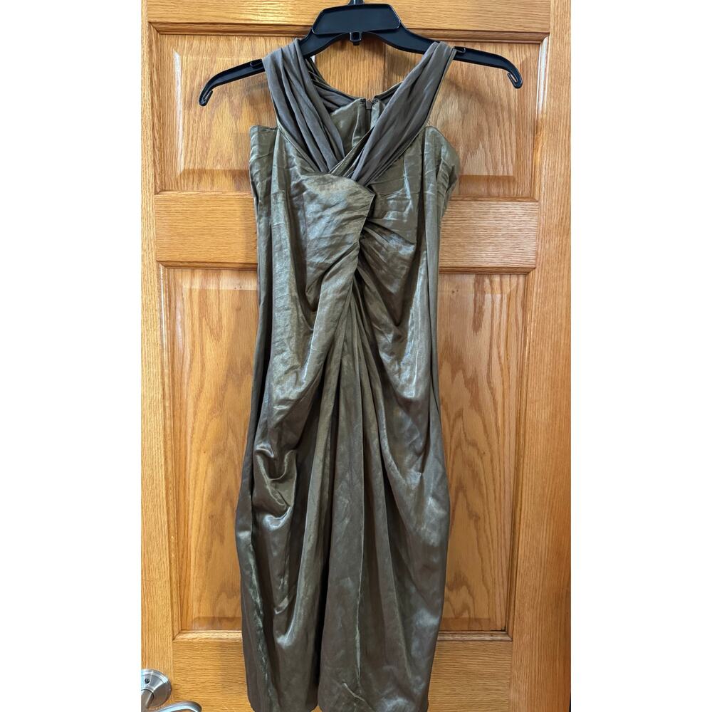 Stunning VINCE Cottonwood Metallic Twist Front Skirt Size 2 - Picture 2 of 6